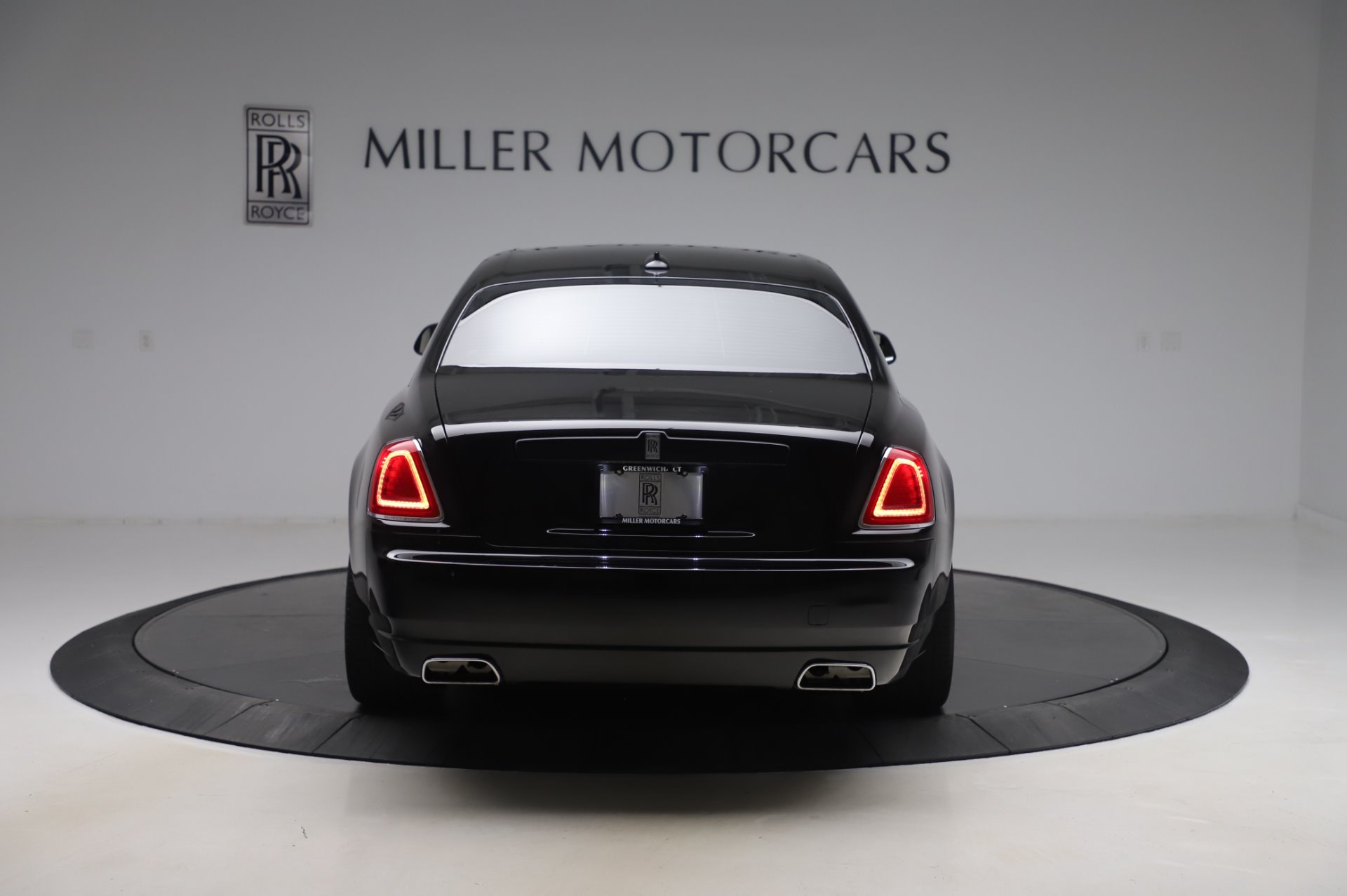 Rolls-Royce's new Ghost: Still plenty posh, but more laid back