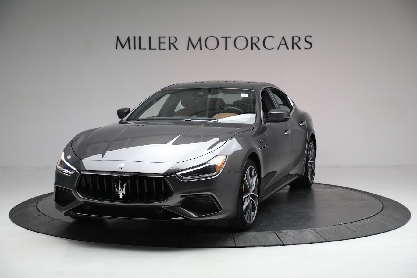 Certified Pre-Owned 2023 Maserati Ghibli Modena Q4 4D Sedan in Golden  Valley #PX419800