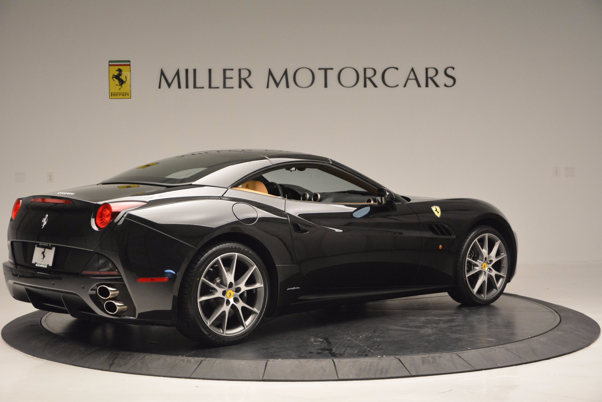 Pre-Owned 2010 Ferrari California For Sale (Special Pricing) | Bentley ...