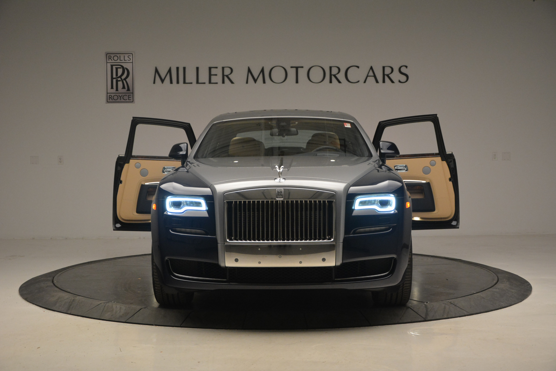 Newsflash: Schedoni and Rolls-Royce presents the most expensive